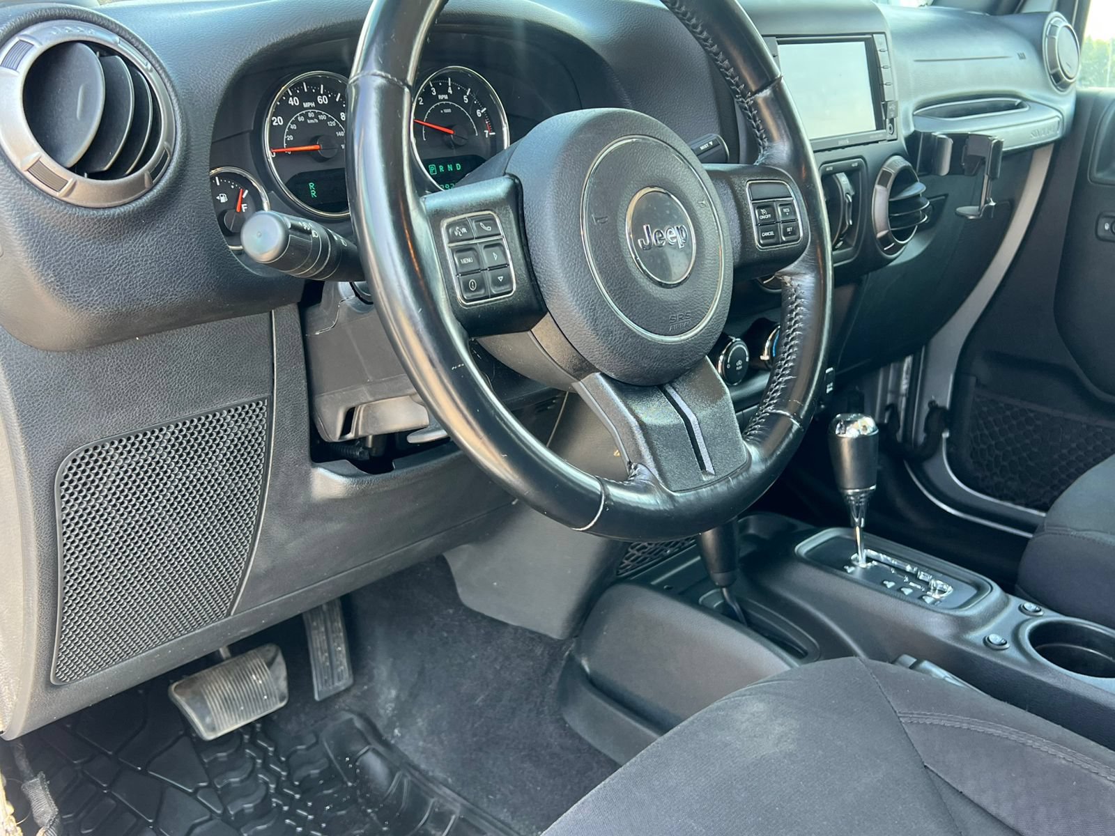 Used 2018 Jeep Wrangler Unlimited Sport AWD/4WD image 16
