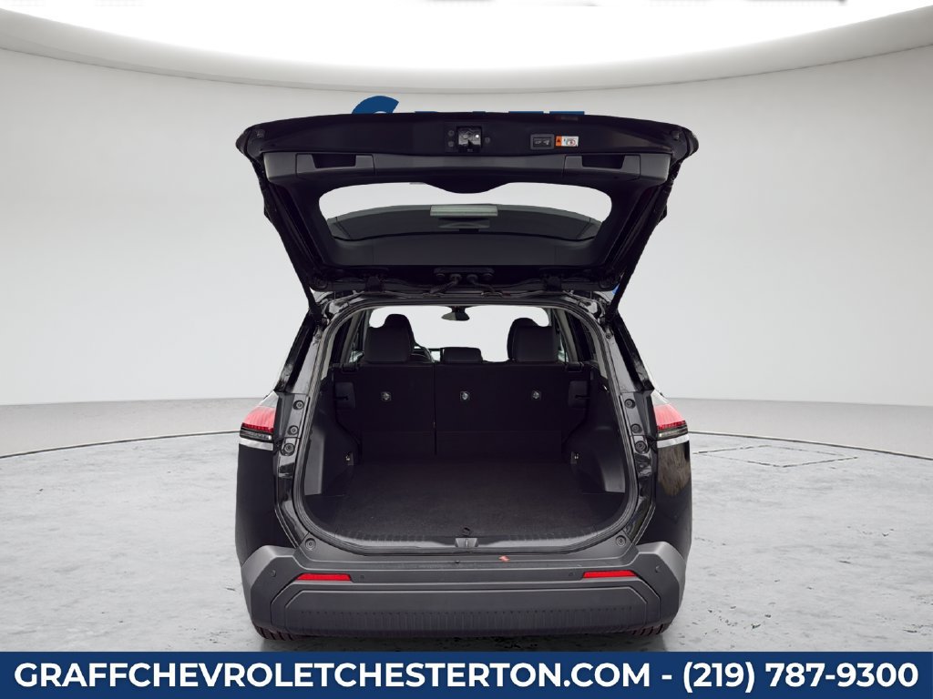 Used 2026 Toyota RAV4 XLE Premium AWD/4WD image 27