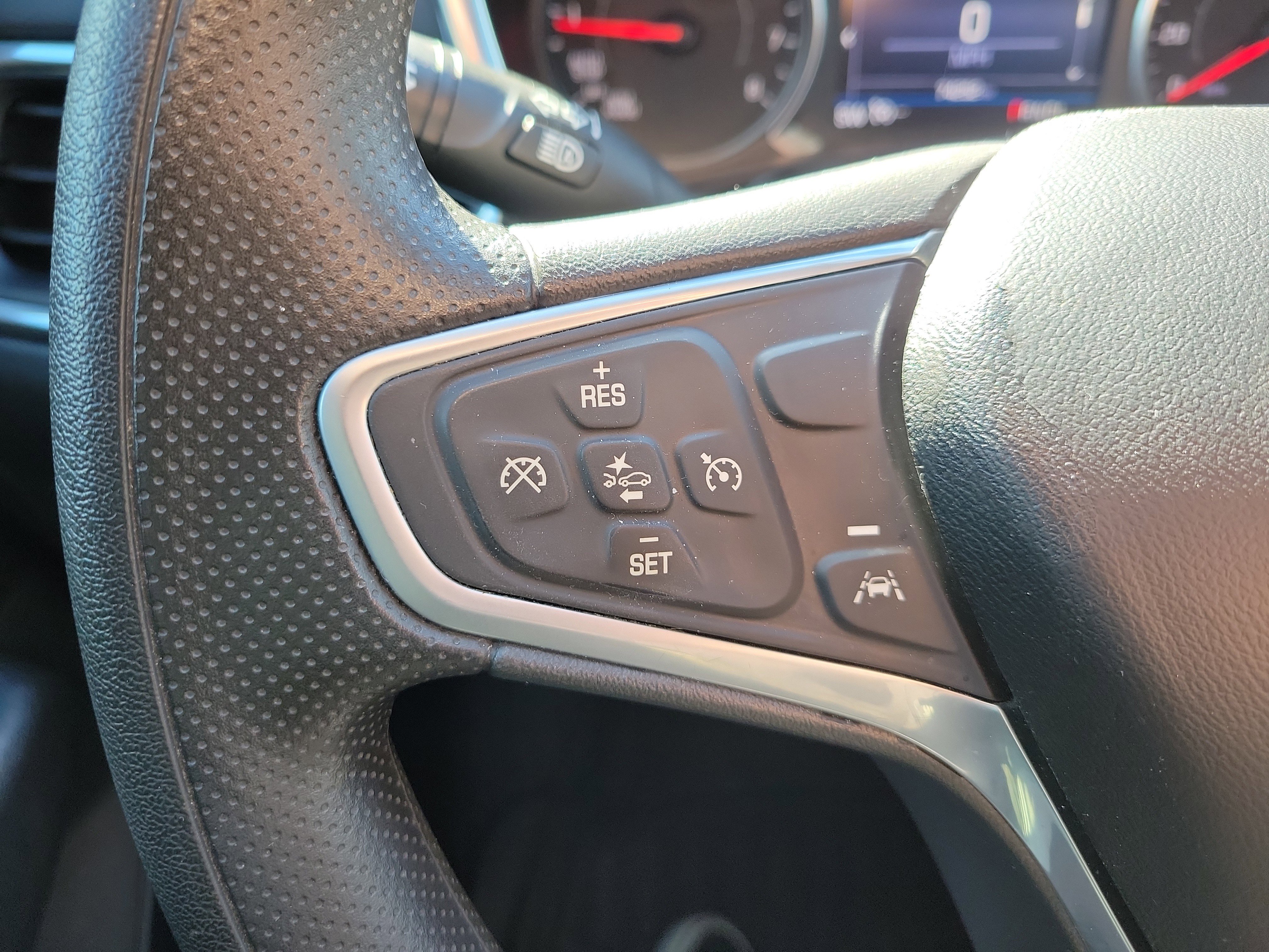 Used 2022 Chevrolet Equinox LT image 25