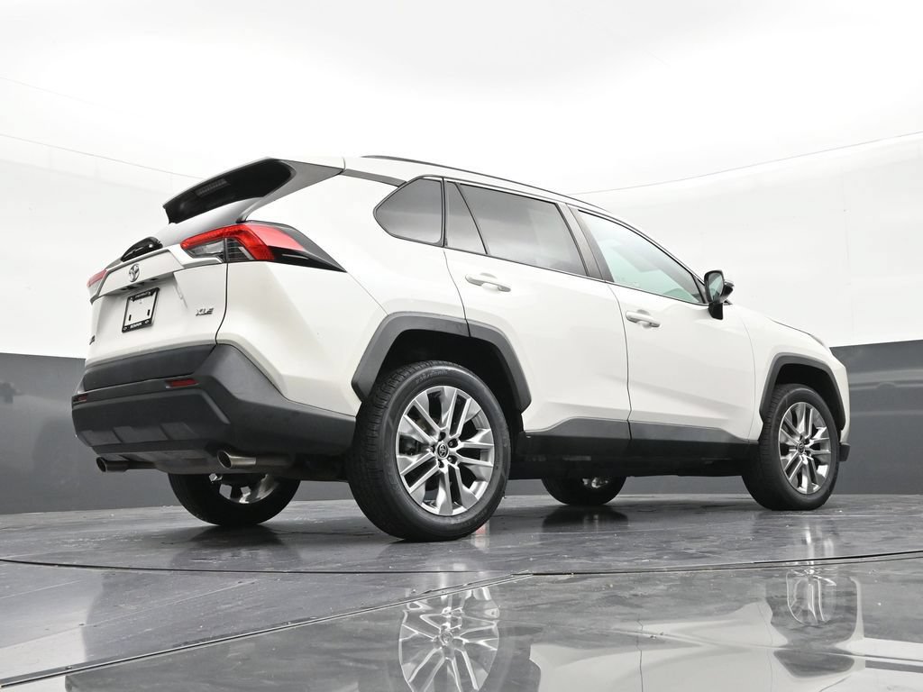 Used 2022 Toyota RAV4 XLE Premium FWD image 25