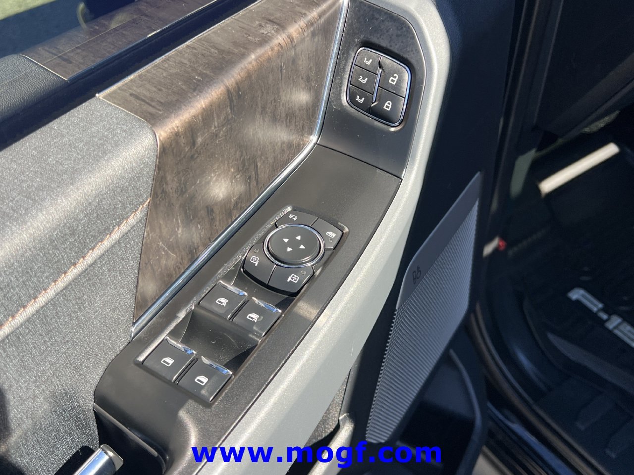 Certified 2023 Ford F150 Lightning Lariat w/ Equipment Group 511A High AWD/4WD image 20