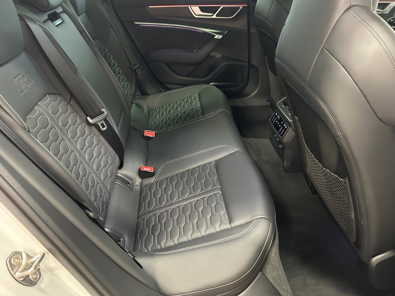 Used 2025 Audi RS 6 performance image 25