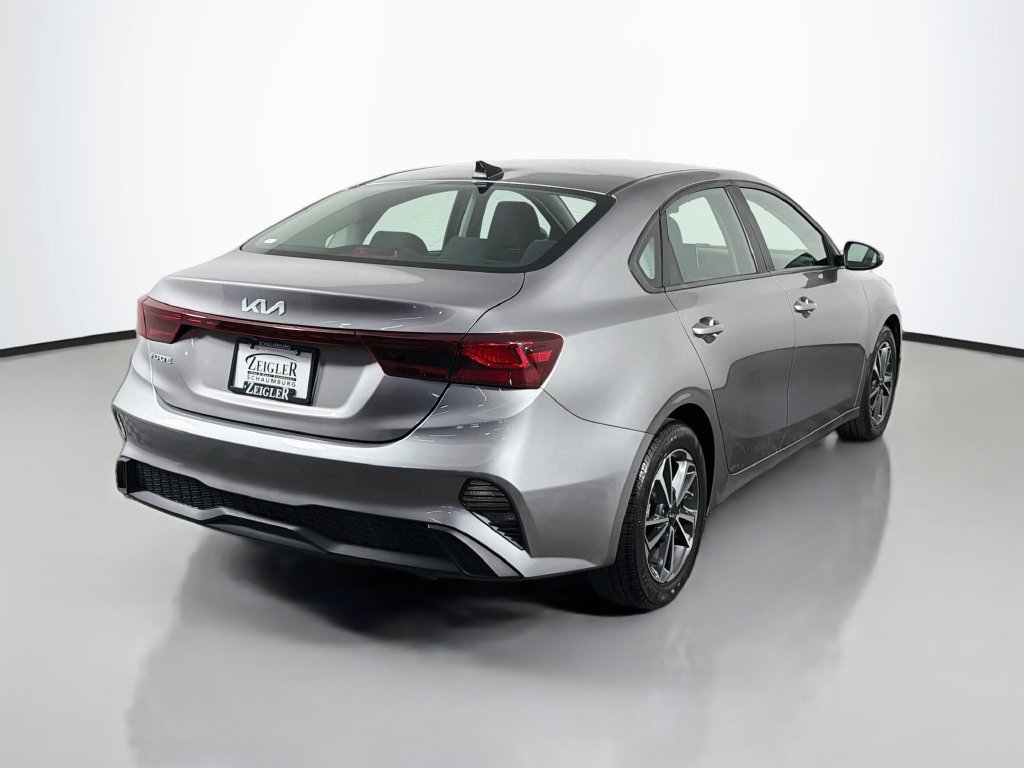 Used 2024 Kia Forte LXS FWD image 7