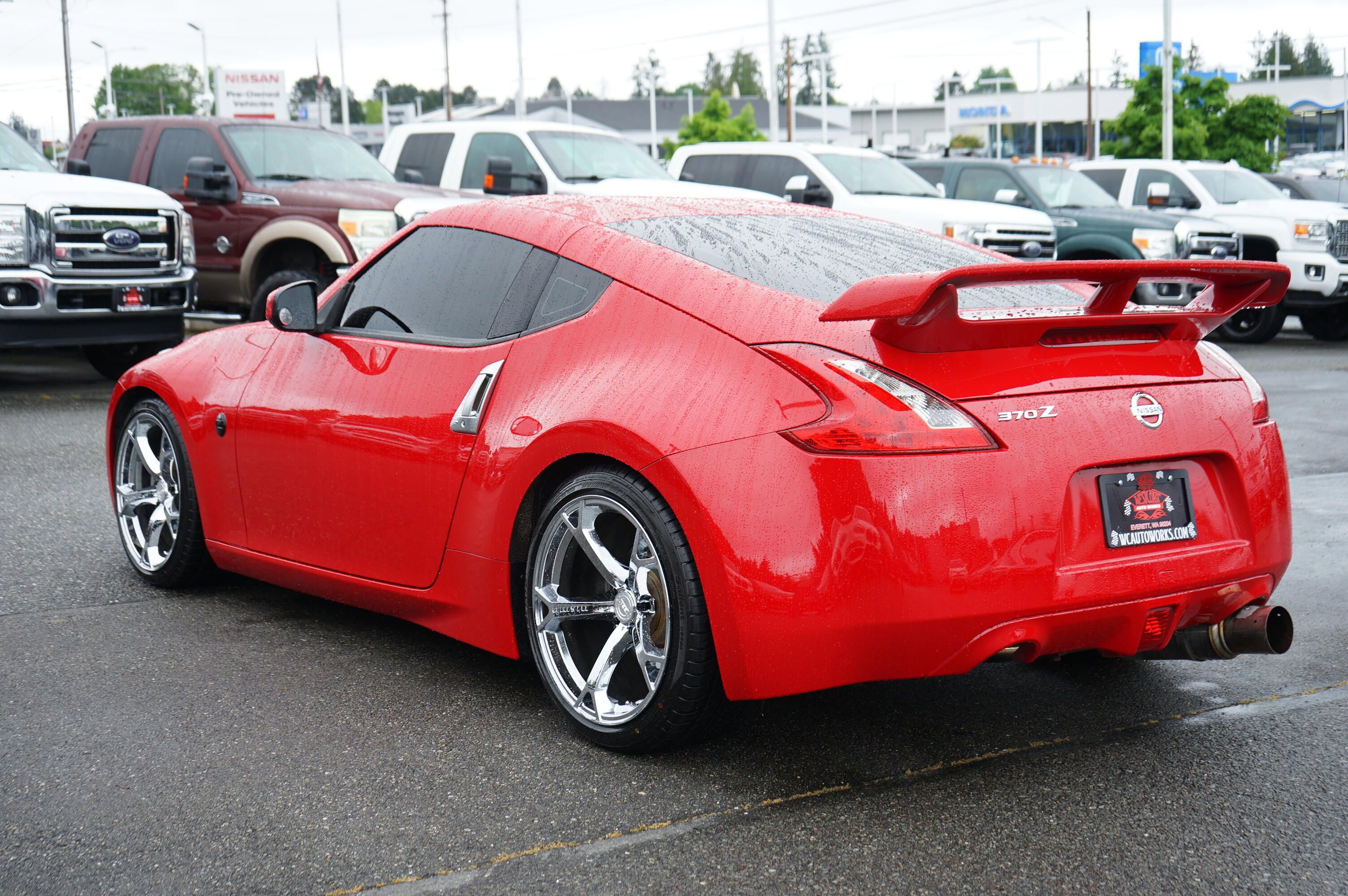 Used 2016 Nissan 370Z Coupe RWD image 3