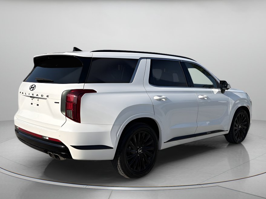 Used 2024 Hyundai Palisade Calligraphy AWD/4WD image 3