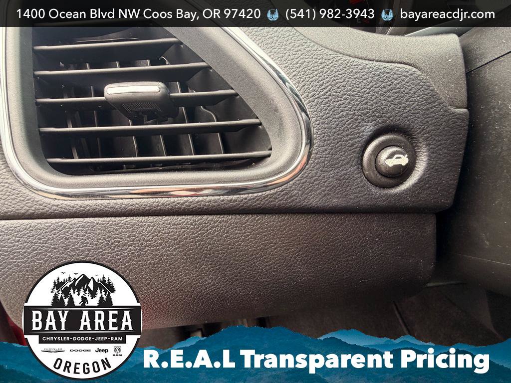 Used 2012 Chrysler 200 Touring FWD image 17