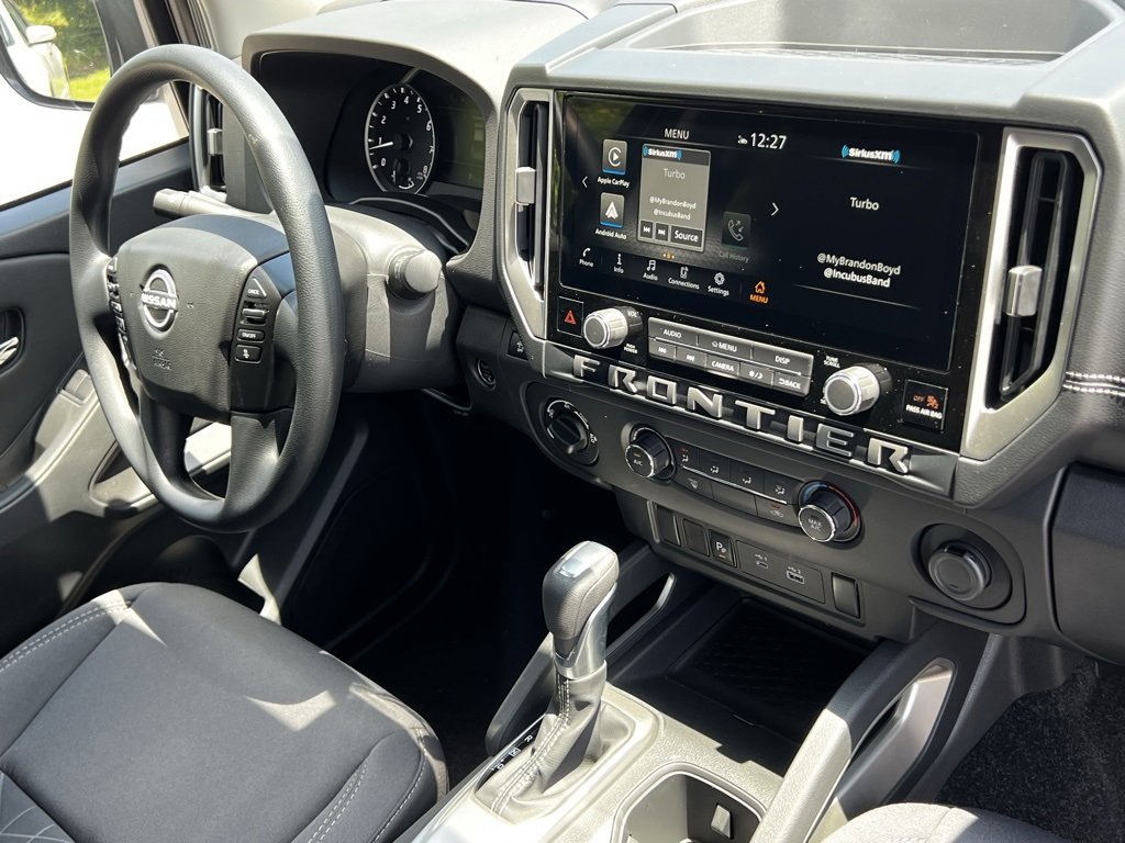 New 2025 Nissan Frontier SV image 5