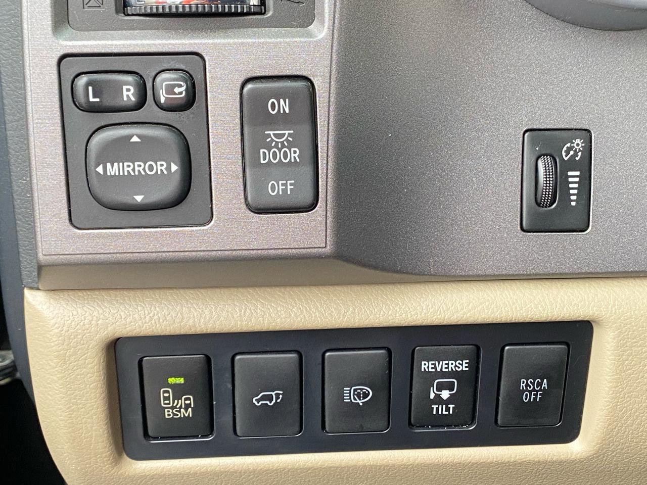 Used 2012 Toyota Sequoia Platinum image 17