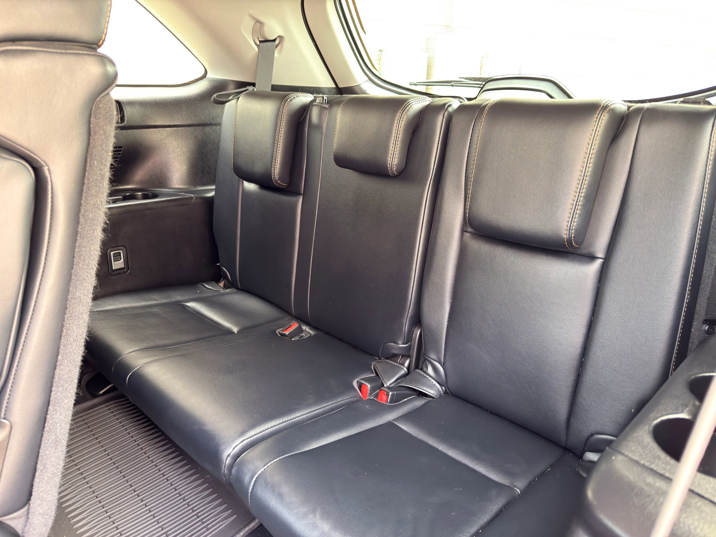 Used 2016 Toyota Highlander XLE image 19