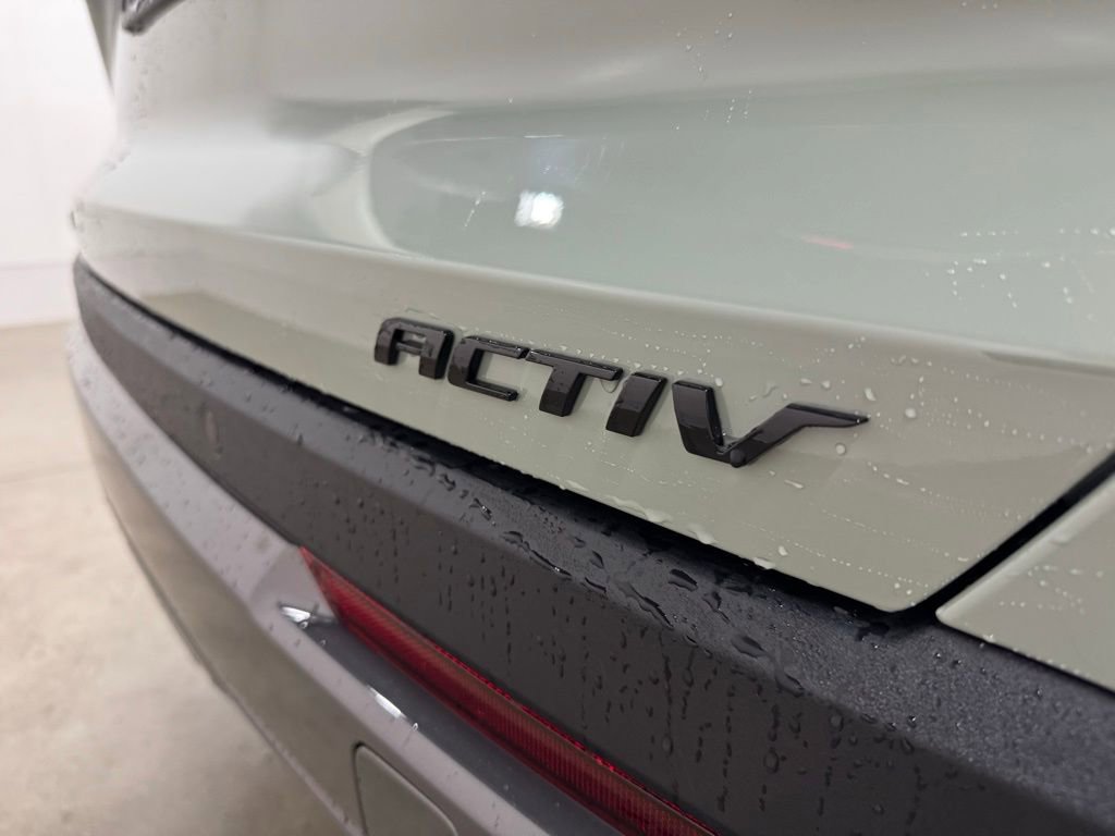 New 2026 Chevrolet Equinox ACTIV image 5