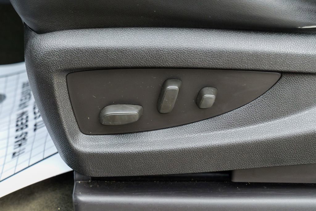 Used 2015 Chevrolet Tahoe LTZ image 26