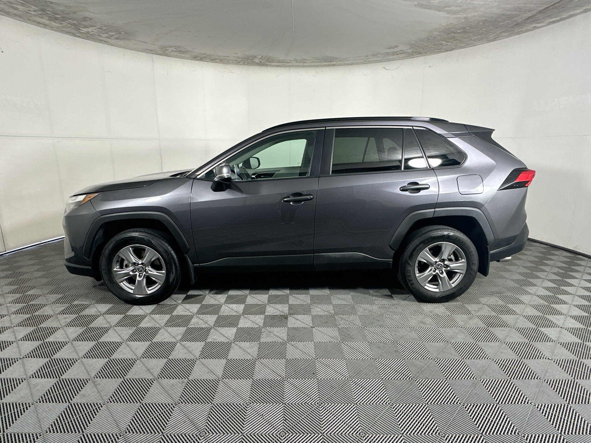 Used 2024 Toyota RAV4 XLE w/ Convenience Package FWD image 6