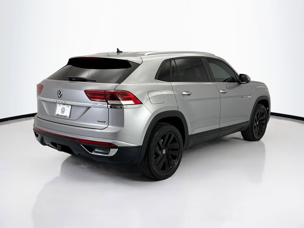 Certified 2023 Volkswagen Atlas Cross Sport SE w/ Black Wheel Package image 5