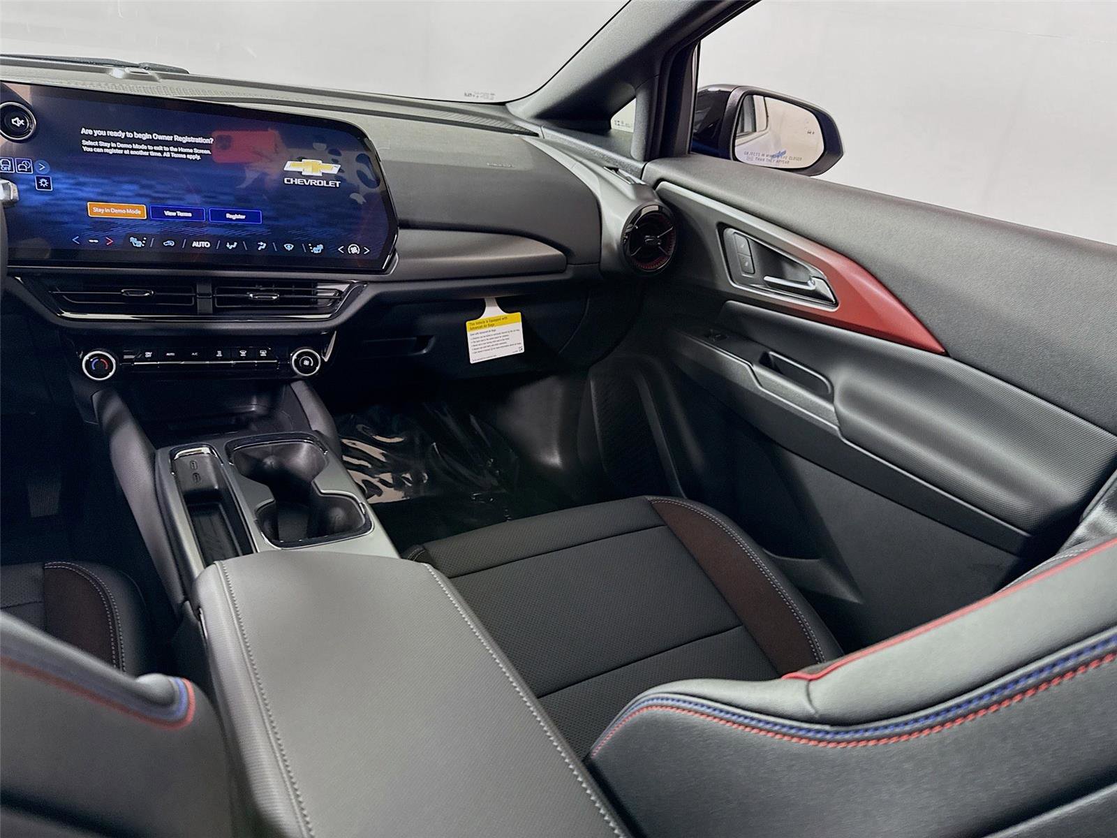 New 2026 Chevrolet Equinox EV RS image 18