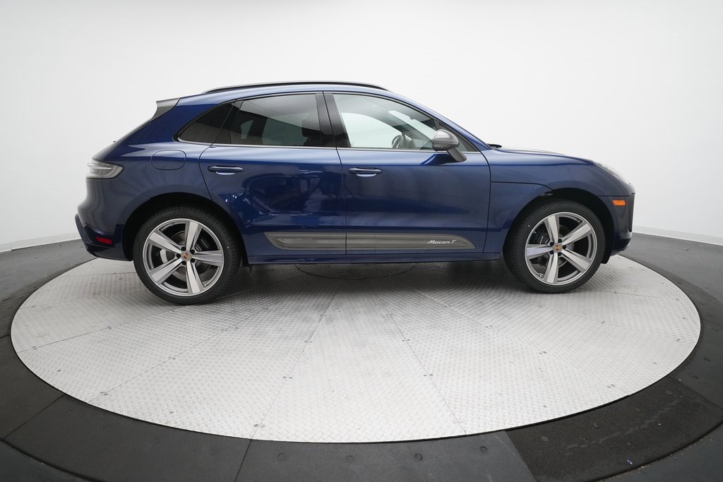 Used 2025 Porsche Macan Turbo image 11