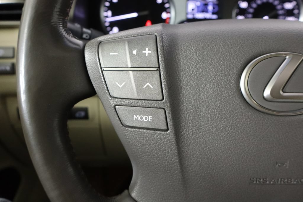 Used 2015 Lexus LX 570 4WD image 8