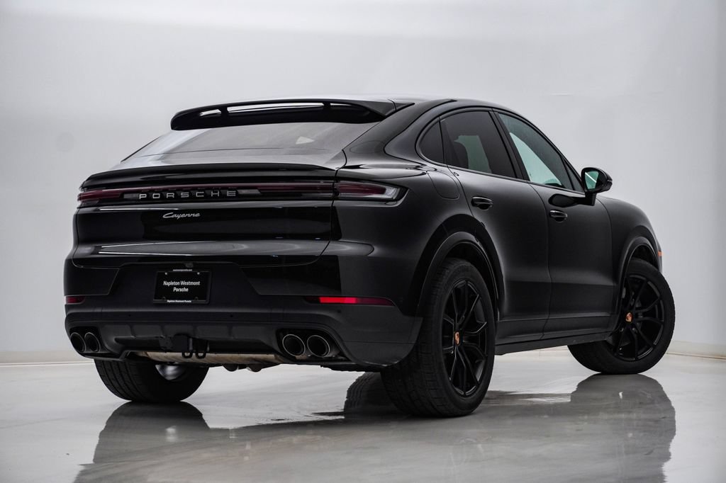 Certified 2026 Porsche Cayenne Coupe AWD/4WD image 11