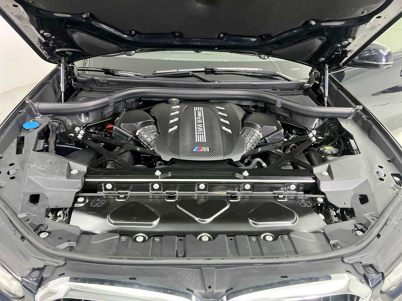 Used 2022 BMW X5 M w/ Executive Package image 24