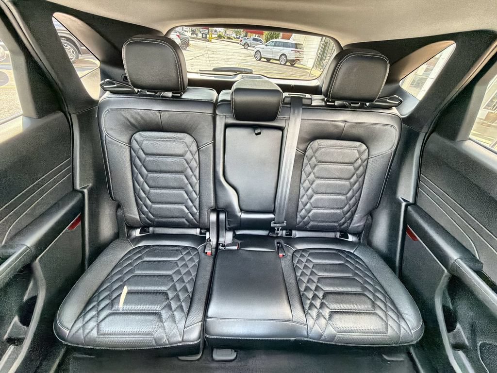 Used 2023 Ford Escape Platinum w/ Premium Technology Package AWD/4WD image 26