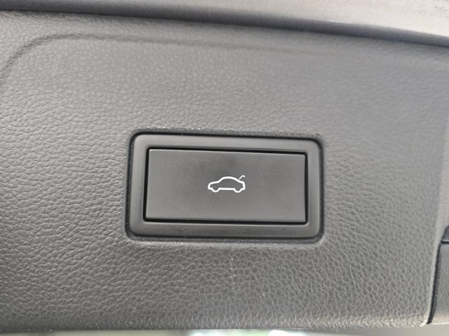 Used 2022 Volkswagen Atlas SEL AWD/4WD image 40