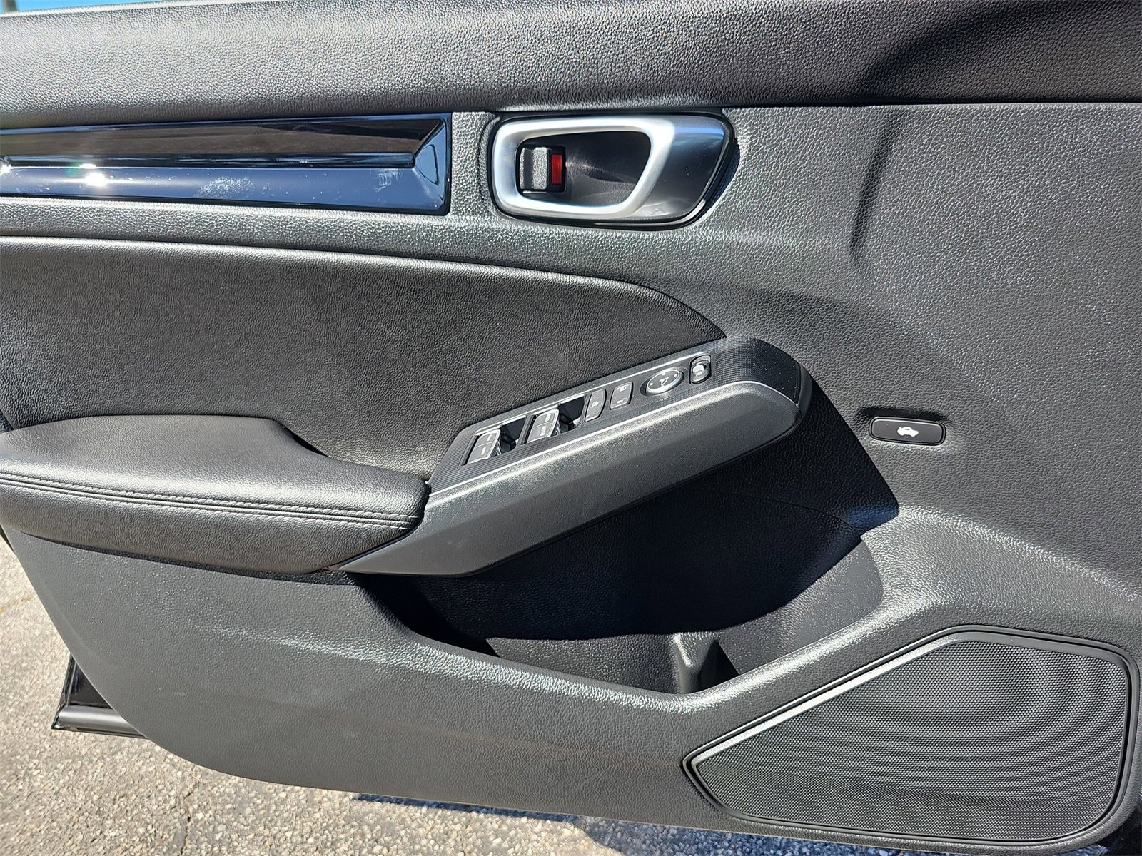 Used 2023 Honda Civic Touring image 31