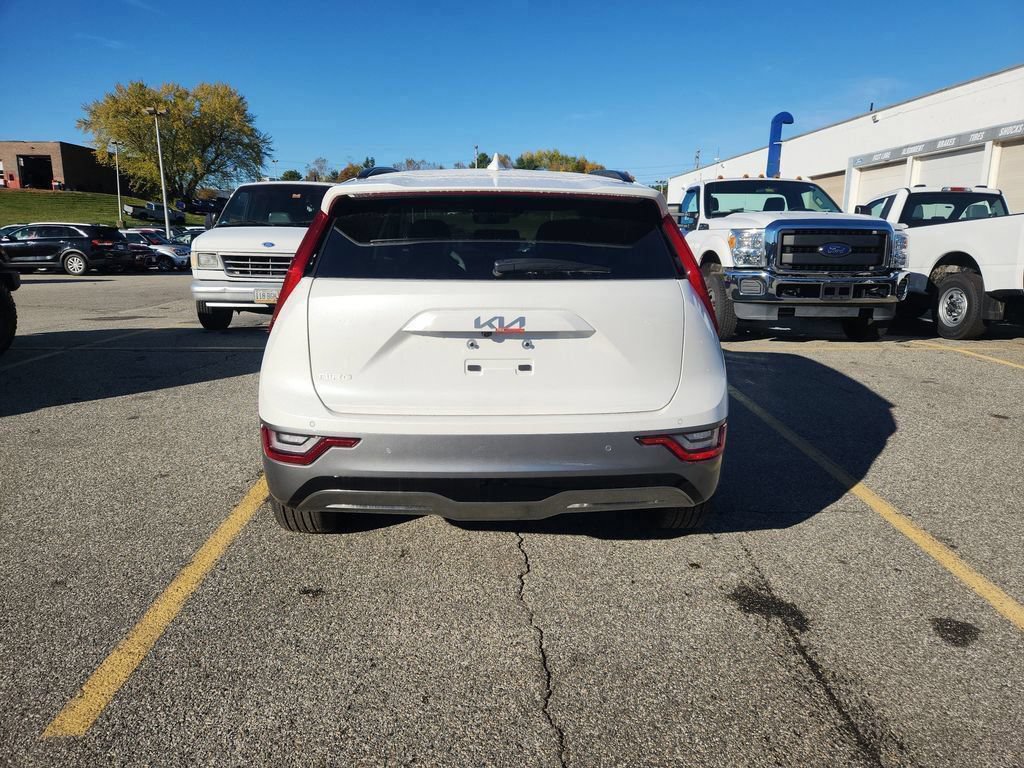 New 2025 Kia Niro Wave w/ Wave Preserve Package FWD image 6