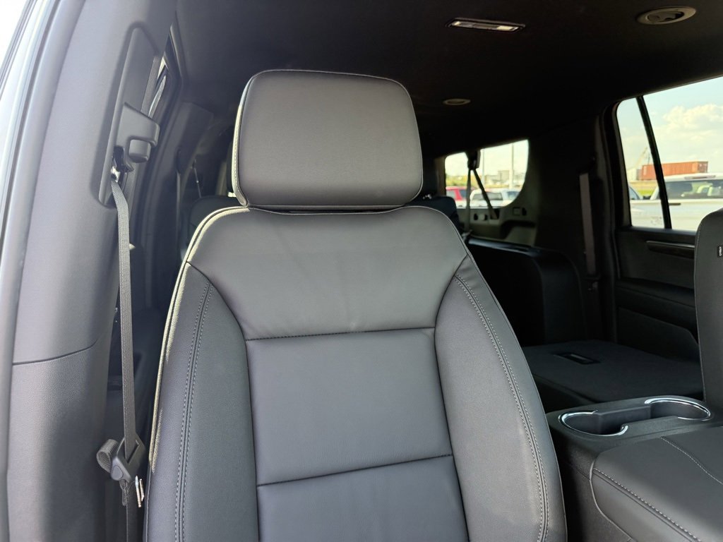 New 2026 Chevrolet Suburban LT w/ Comfort Package image 41