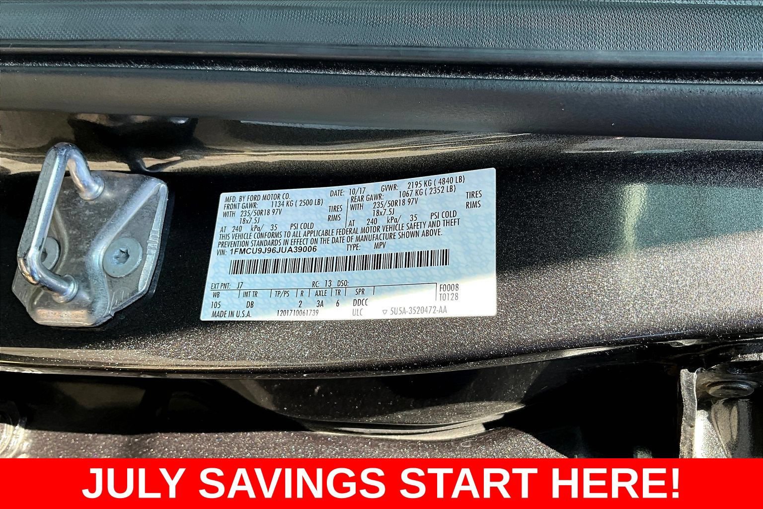 Used 2018 Ford Escape Titanium w/ Ford Safe & Smart Package AWD/4WD image 15
