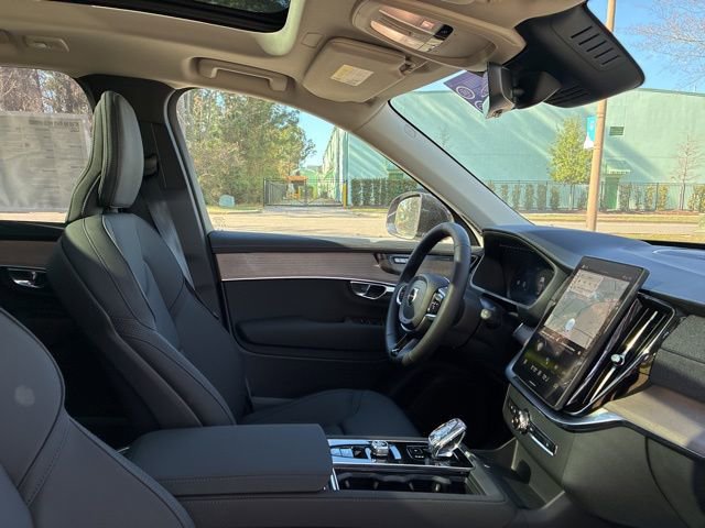 New 2026 Volvo XC90 B6 Plus w/ Protection Package Premier AWD/4WD image 23