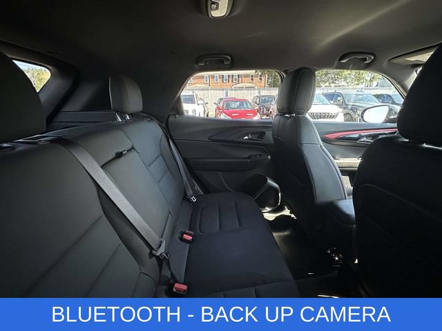 Used 2024 Chevrolet TrailBlazer RS w/ Convenience Package AWD/4WD image 3