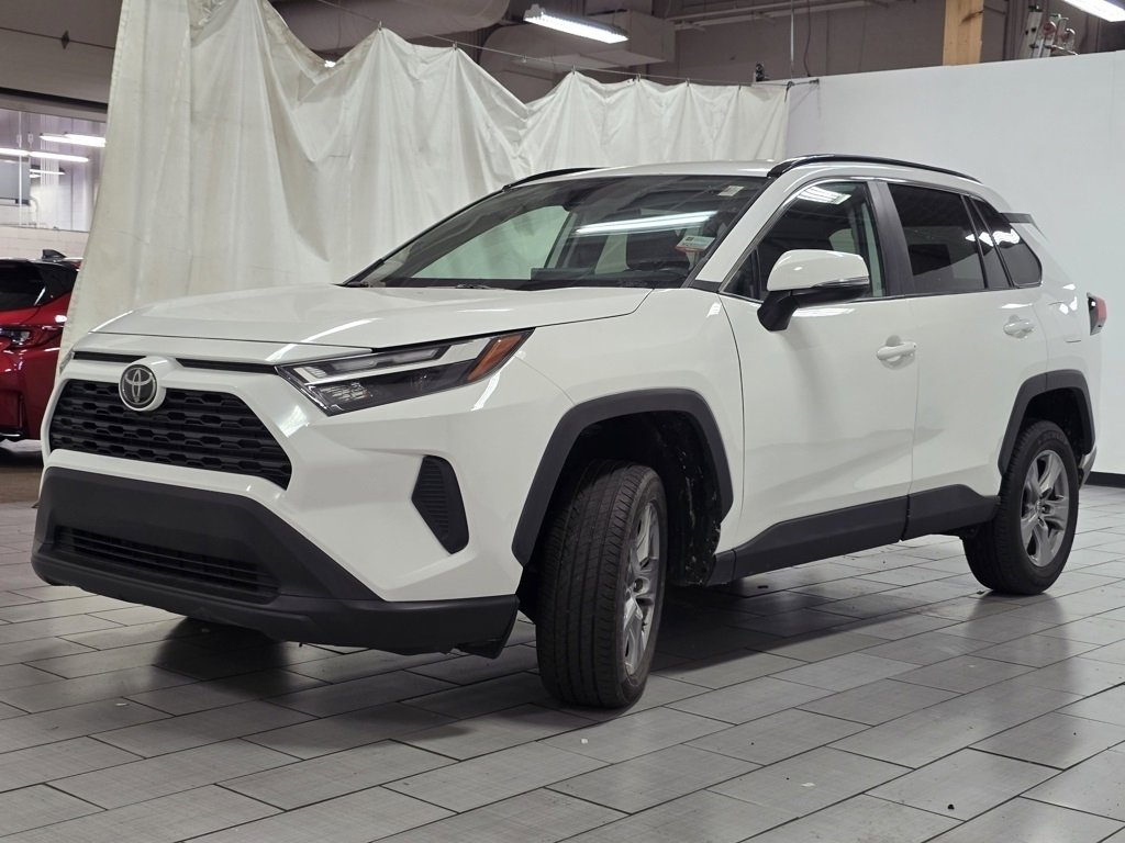 Used 2024 Toyota RAV4 XLE image 10