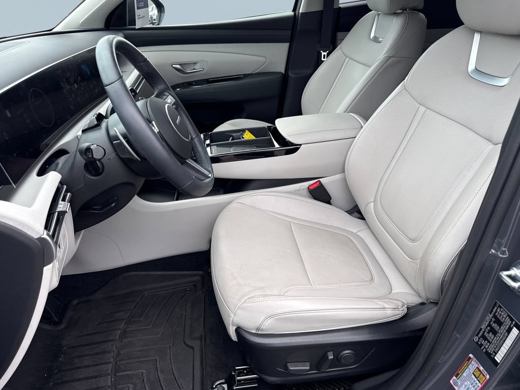 Used 2025 Hyundai Tucson Limited FWD image 11