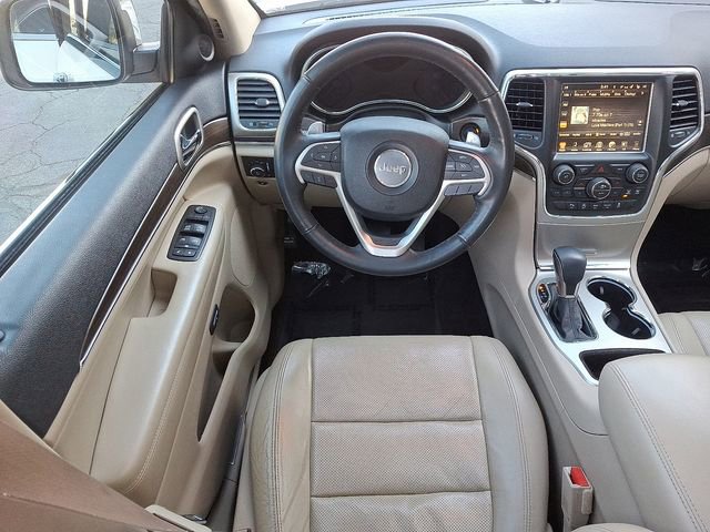 Used 2016 Jeep Grand Cherokee Limited w/ Luxury Group II image 12