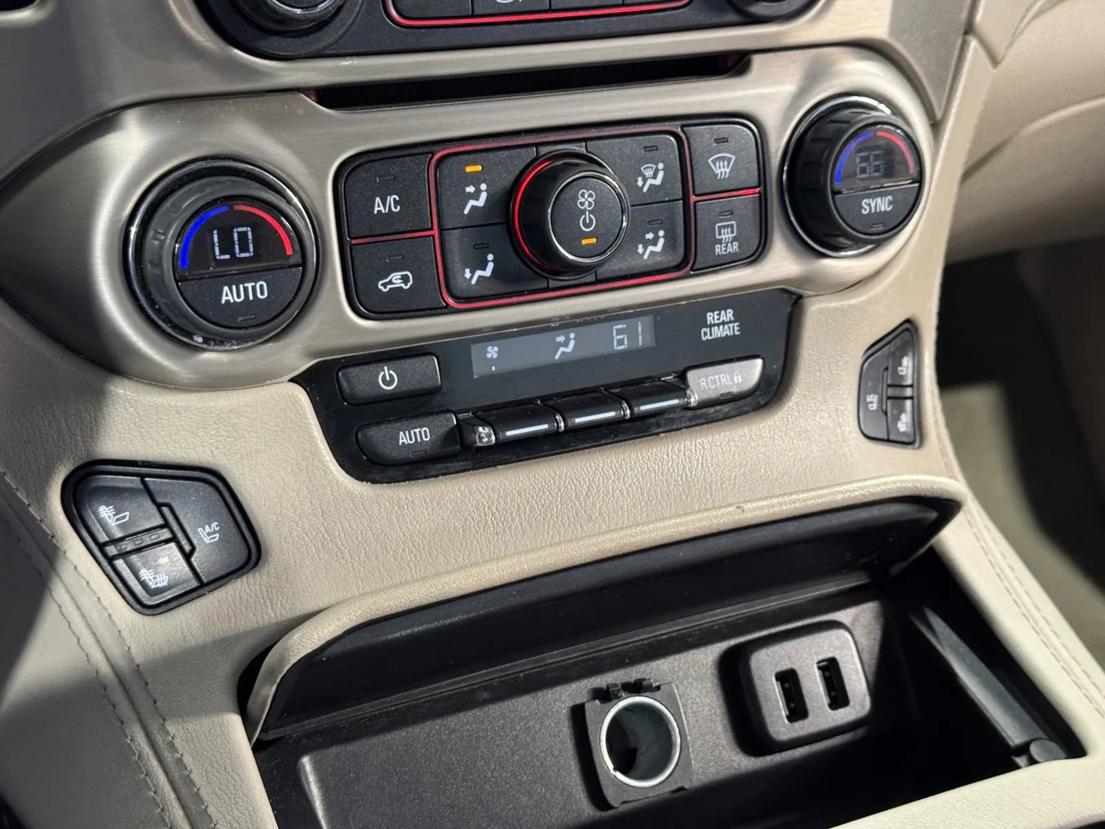 Used 2016 GMC Yukon Denali w/ Open Road Package AWD/4WD image 16