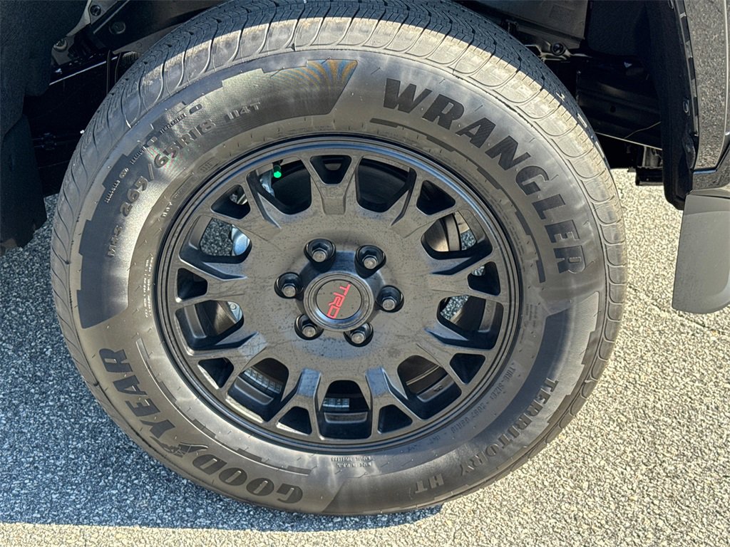 New 2025 Toyota Tacoma SR5 image 12