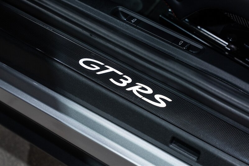 Used 2016 Porsche 911 GT3 RS RWD image 27