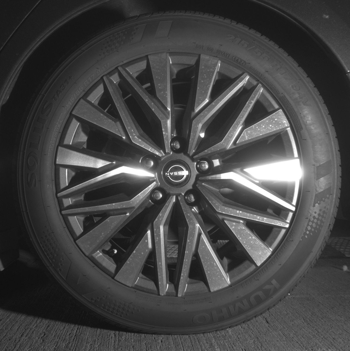 Used 2025 Nissan Altima 2.5 SV image 14