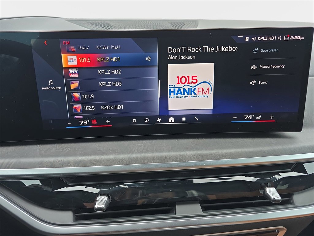 Used 2025 BMW X5 M60i w/ Climate Comfort Package image 25