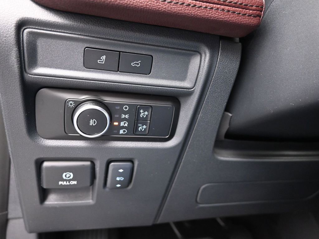 Used 2024 Ford Expedition Max Limited image 22