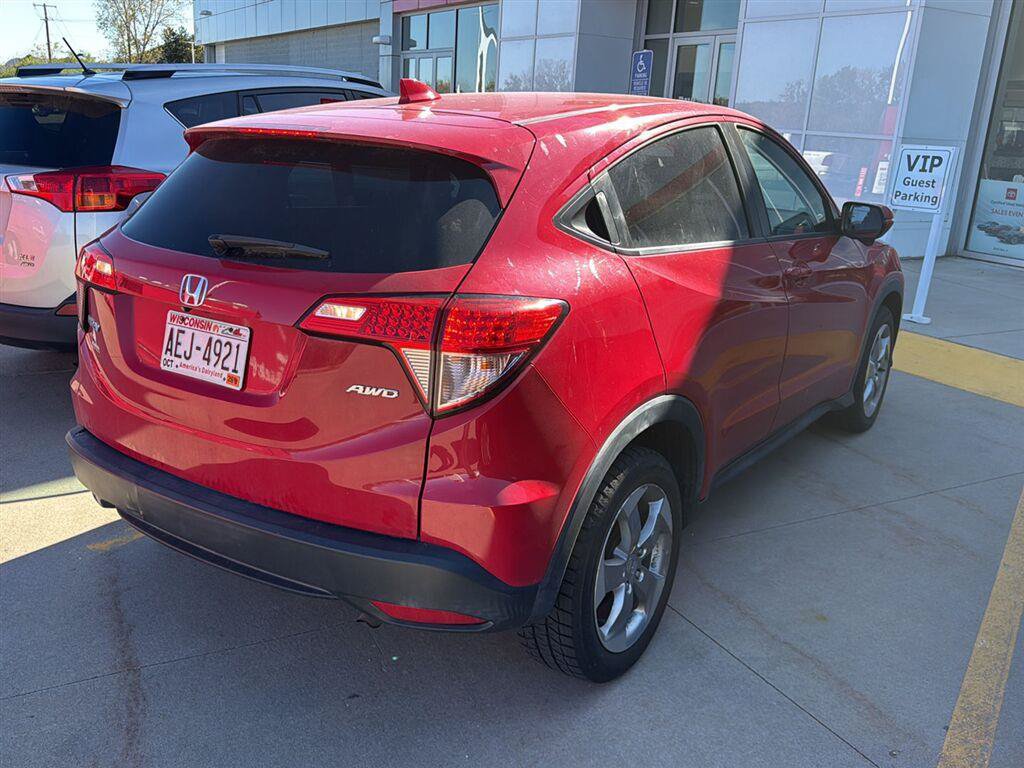 Used 2017 Honda HR-V EX image 4
