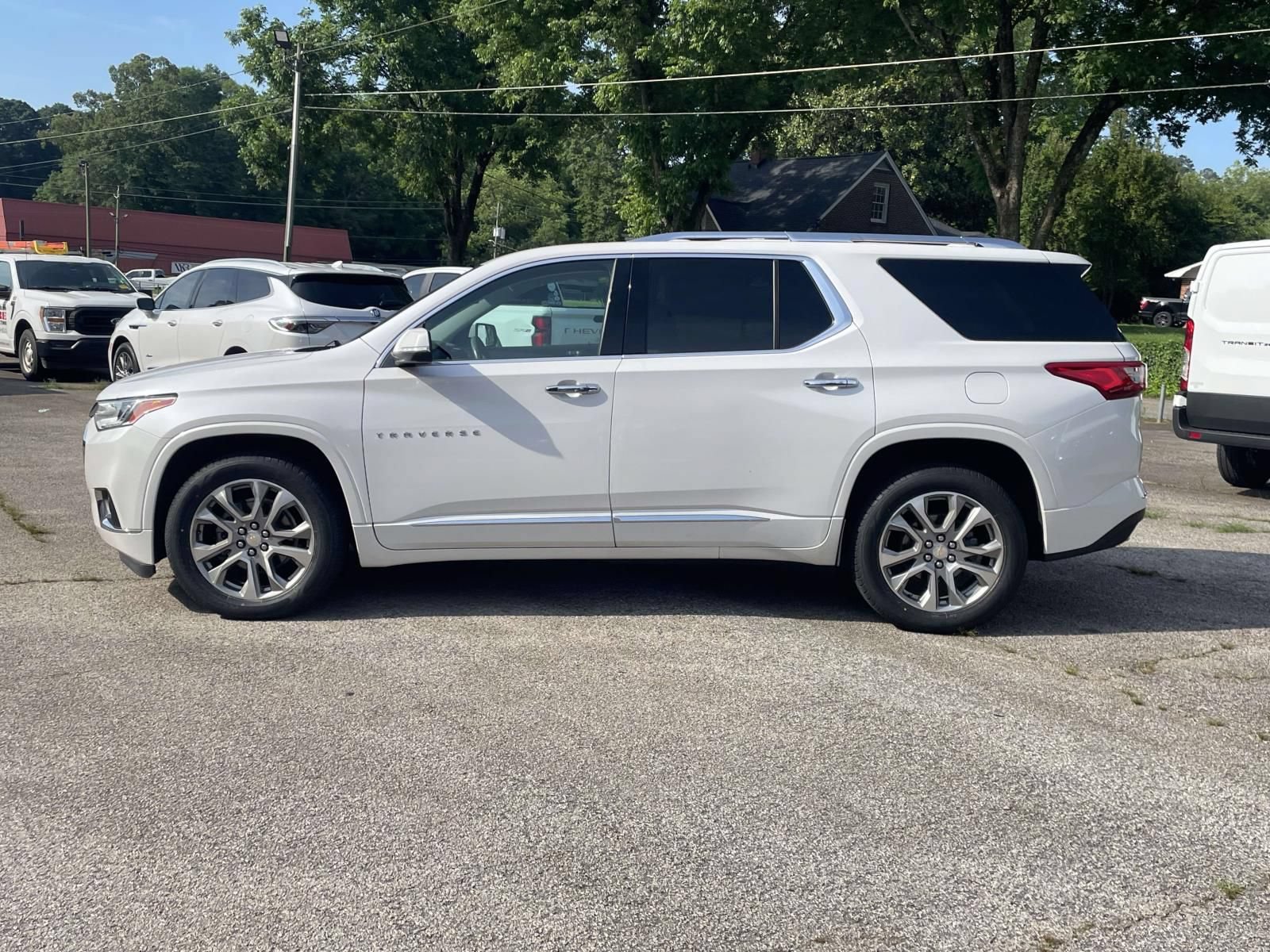 Used 2021 Chevrolet Traverse Premier AWD/4WD image 9