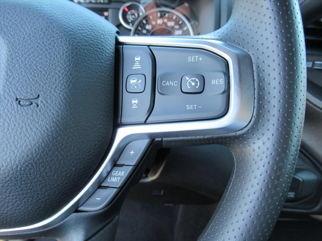 New 2026 RAM 3500 Tradesman AWD/4WD image 23