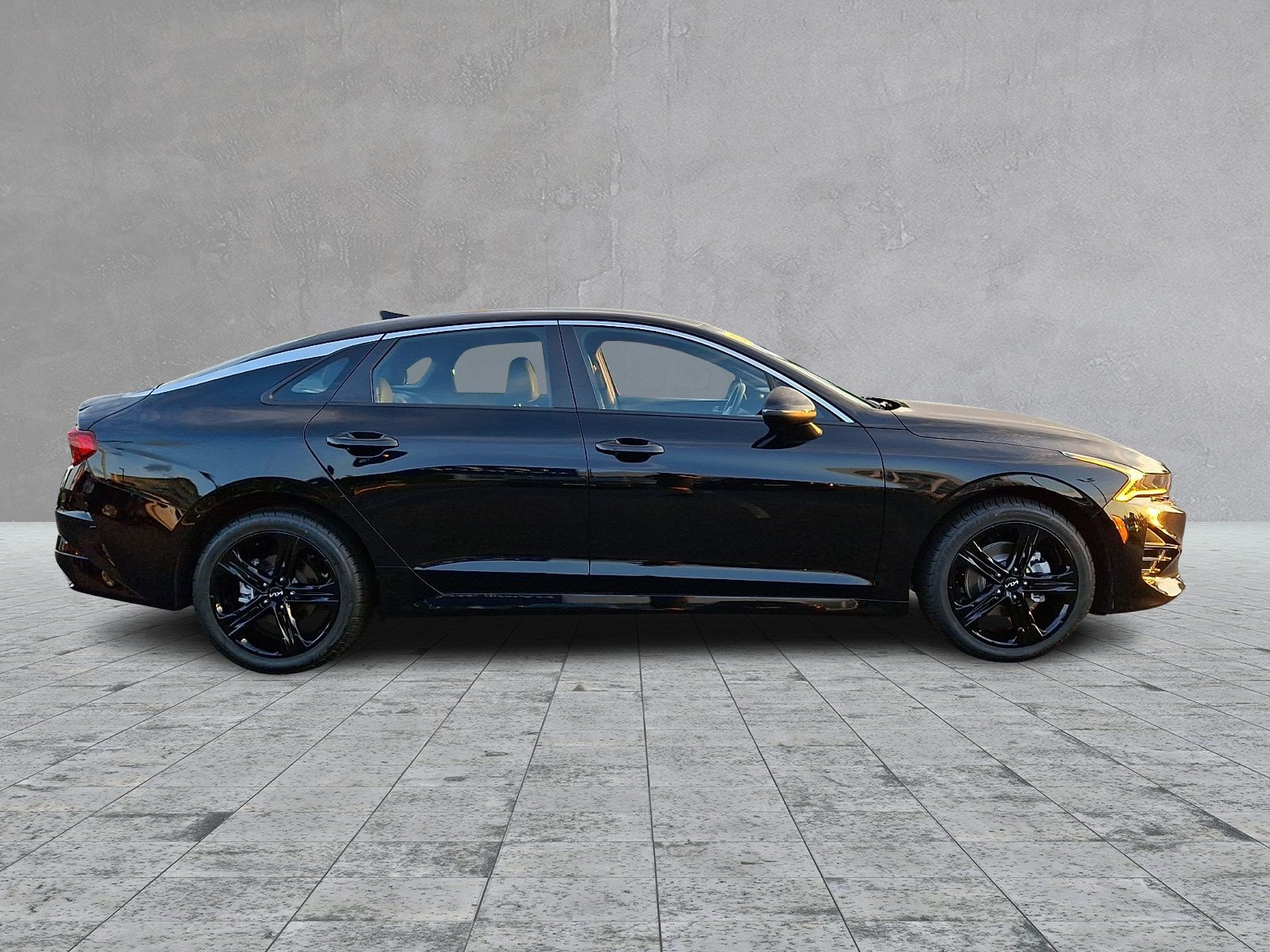 Used 2024 Kia K5 GT-Line w/ GT-Line Premium Package FWD image 4