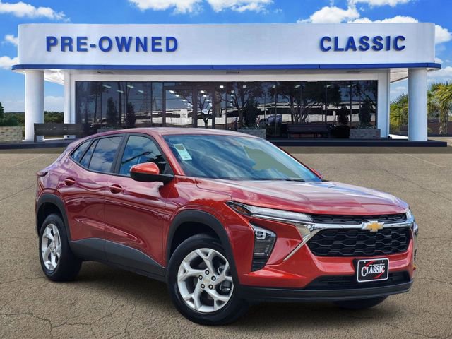 Used 2024 Chevrolet Trax LS w/ LS Convenience Package