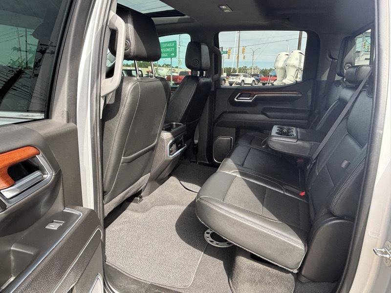 Used 2022 GMC Sierra 1500 Denali w/ Denali Reserve Package AWD/4WD image 14