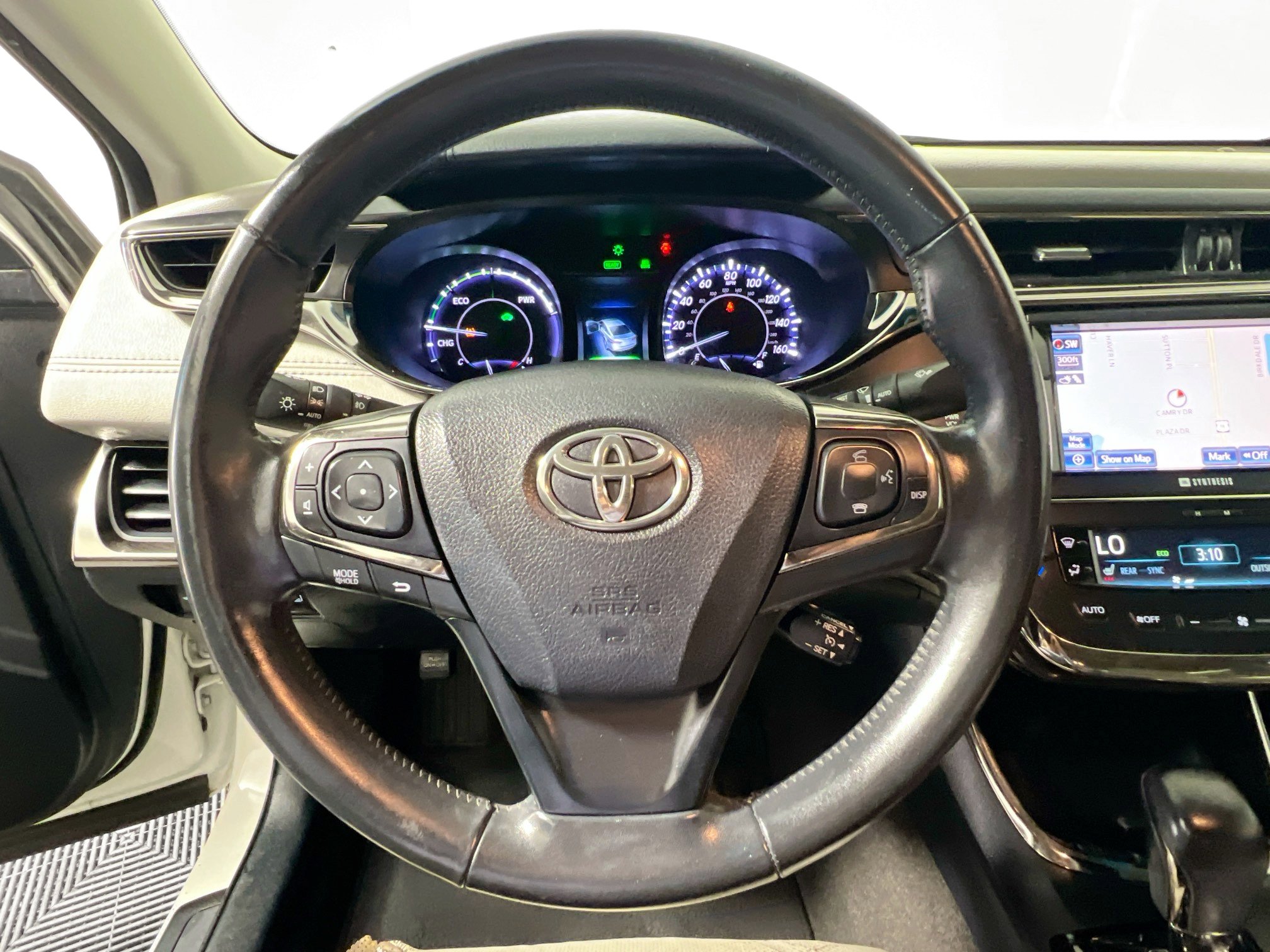 Used 2014 Toyota Avalon Limited image 16