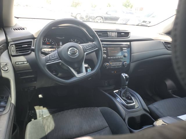 Used 2017 Nissan Rogue S w/ S Appearance Package AWD/4WD image 10