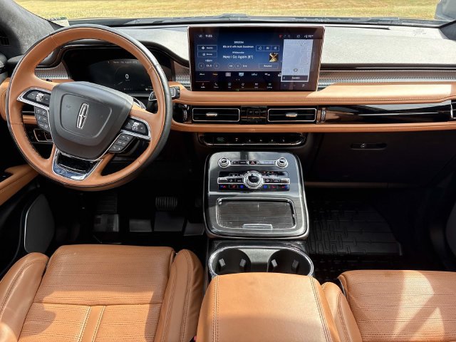 Certified 2023 Lincoln Nautilus Black Label w/ Class II Trailer Tow Package AWD/4WD image 16