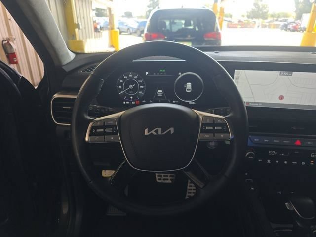 Used 2024 Kia Telluride SX Prestige w/ Towing Package AWD/4WD image 7