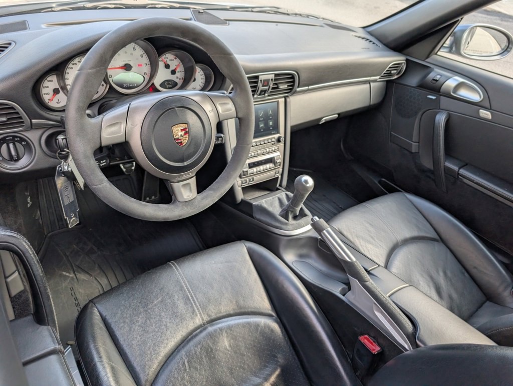 Used 2005 Porsche 911 Carrera S image 4